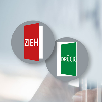 Das Modell Rondo mit dem Wort Zieh für Ziehen und Drück für Drücken